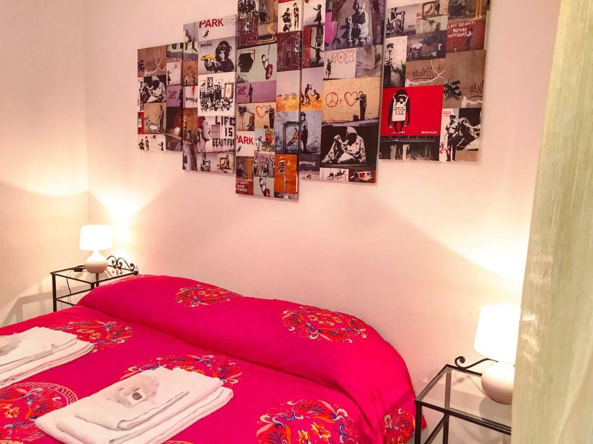 Casa G&G Pignasecca 2 Nel Cuore Di Napoli מראה חיצוני תמונה