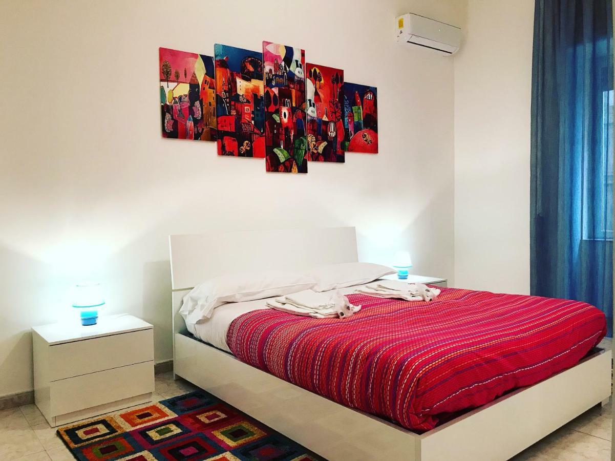 Casa G&G Pignasecca 2 Nel Cuore Di Napoli מראה חיצוני תמונה
