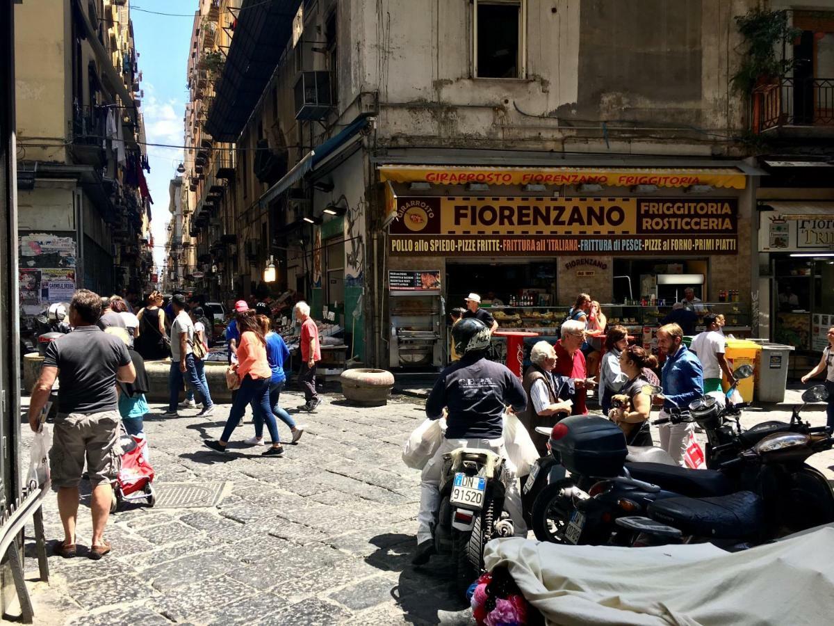 Casa G&G Pignasecca 2 Nel Cuore Di Napoli מראה חיצוני תמונה
