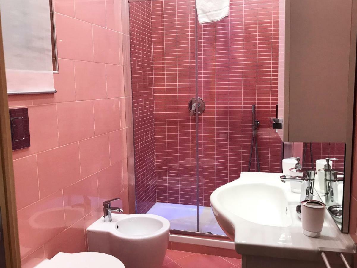 Casa G&G Pignasecca 2 Nel Cuore Di Napoli מראה חיצוני תמונה